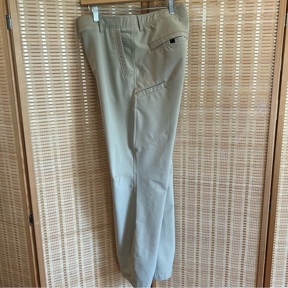 Men's Tan  Hi-Tech Refuge Crossover Functional Cargo Pants in Size 38/32 - Picture 2 of 6